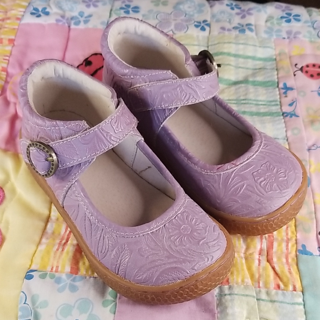 Livie & Luca Lavender Floral Embossed Leather Mary Janes Size 10